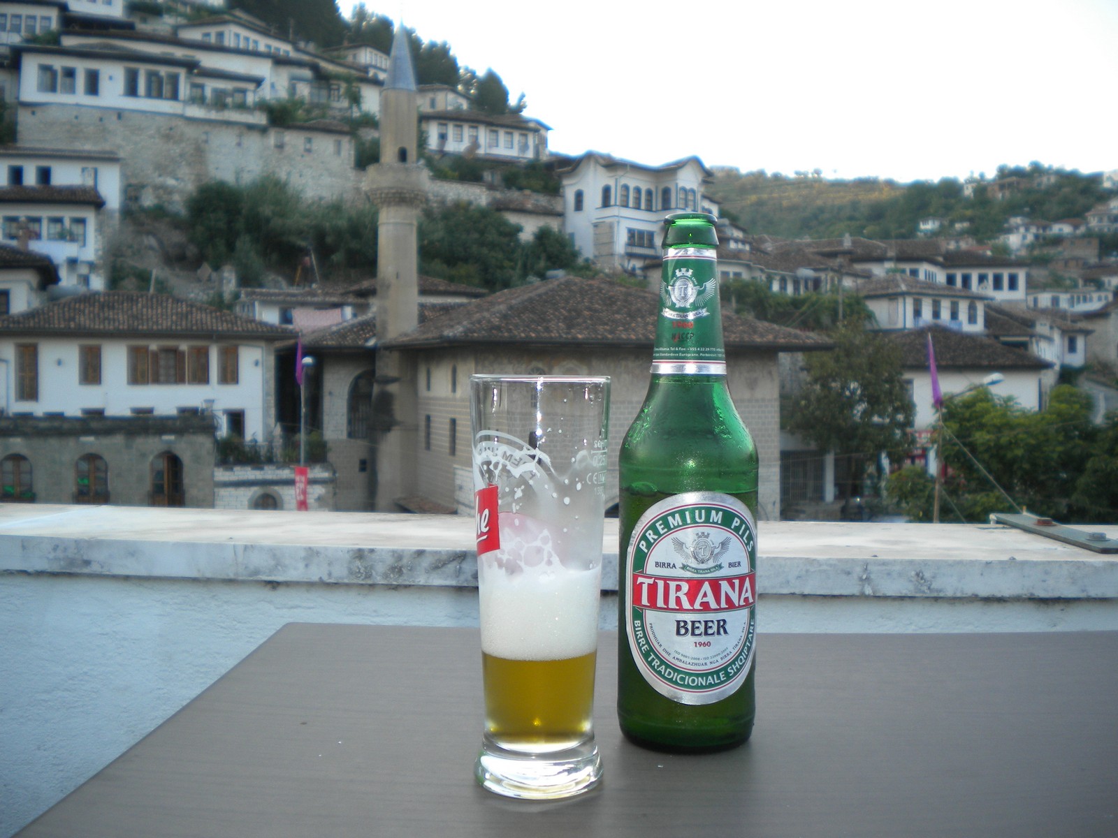 Albanien bietet viele Biersorten - Lupe Reisen