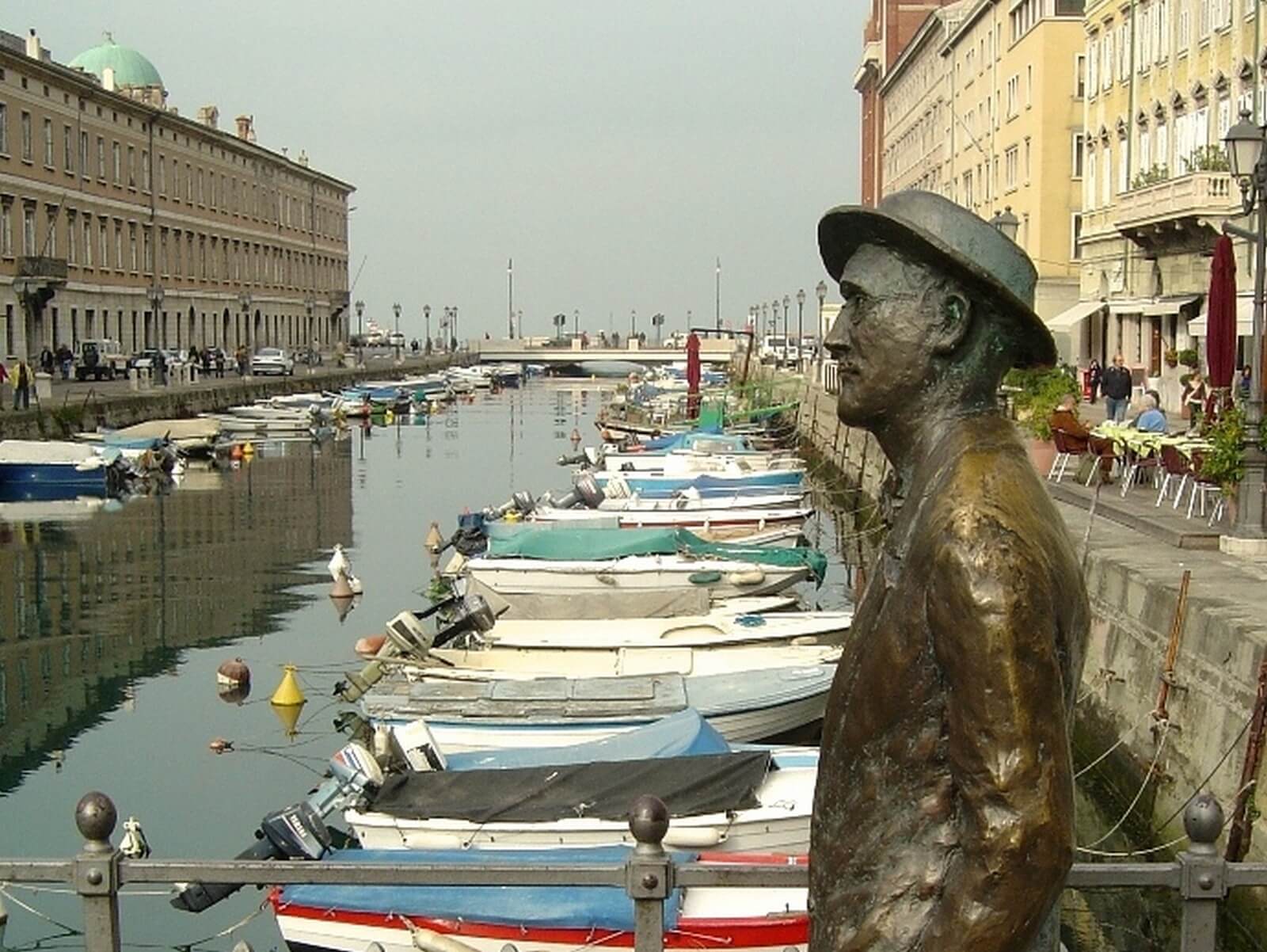 Foto: Statue von James Joyce in Triest - Lupe Reisen