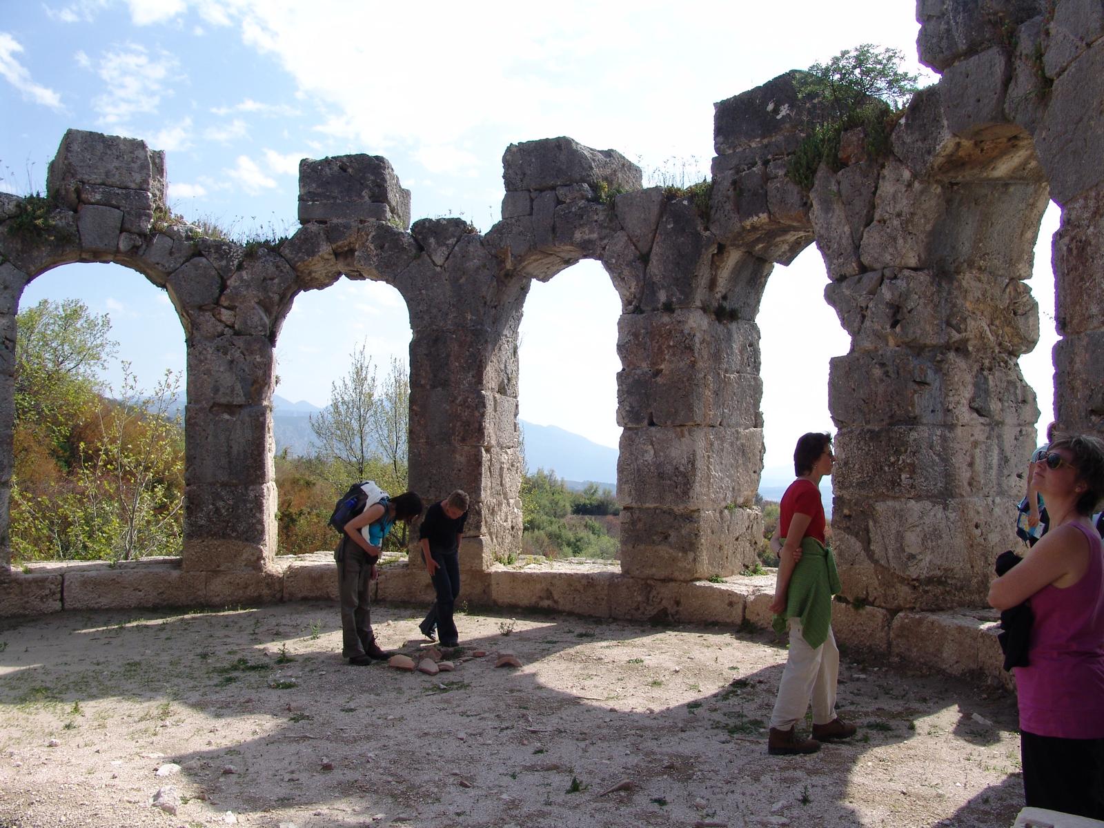 Besuch der antiken Sttte in Tlos - Lupe Reisen